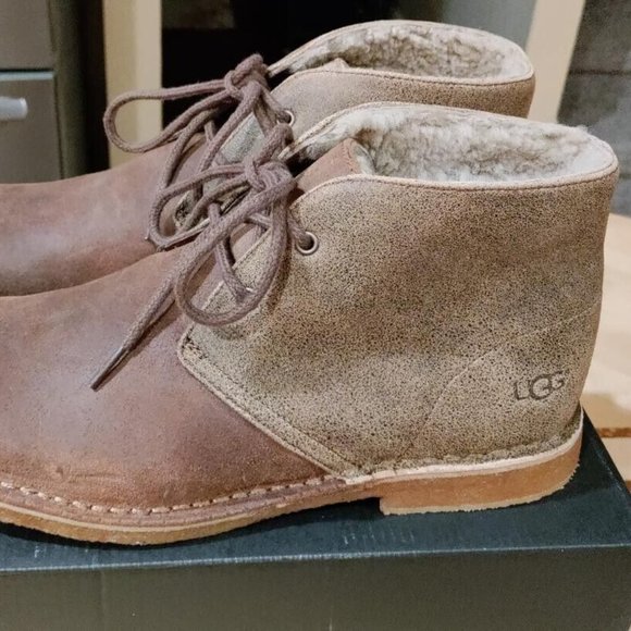 UGG Shoes Mens Chukka Boots Ugg Leighton Bomber Mens Size 5 Eee